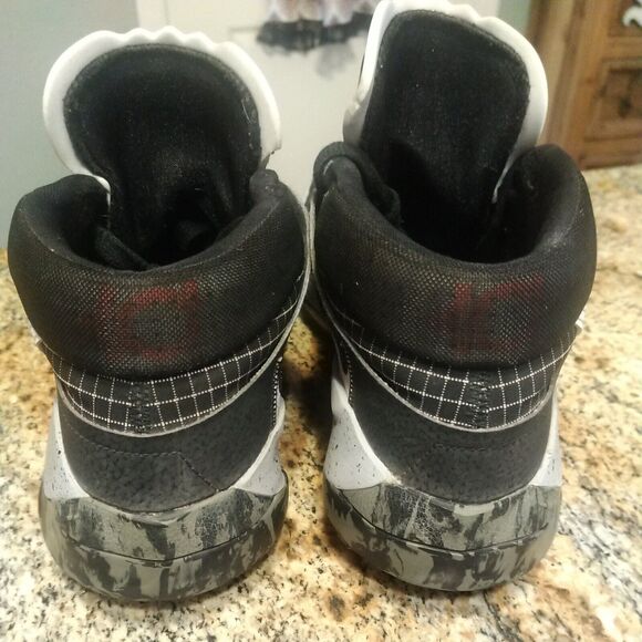 Size 8.5 - Nike KD 13 Oreo 2020 - CI9948-004 Basketball Walking - Picture 10 of 12